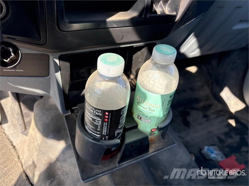 Ford F-250 XL 4x2 Extended Cab Pickup Прочие фургоны