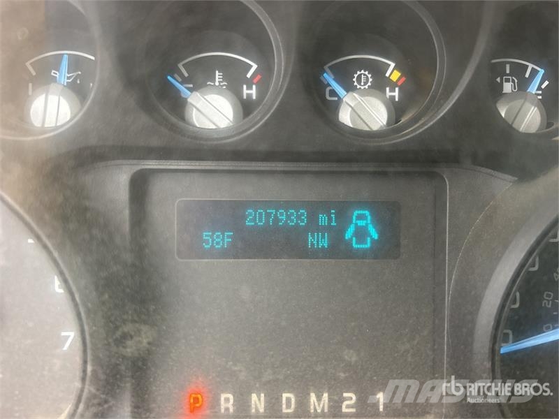 Ford F-250 XL 4x2 Extended Cab Pickup Muu