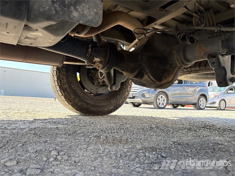 Ford F-250 XL 4x2 Extended Cab Pickup Ostalo