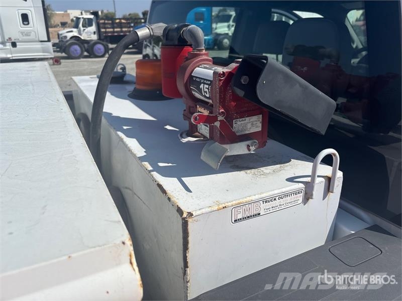 Ford F-250 XL 4x2 Extended Cab Pickup Други