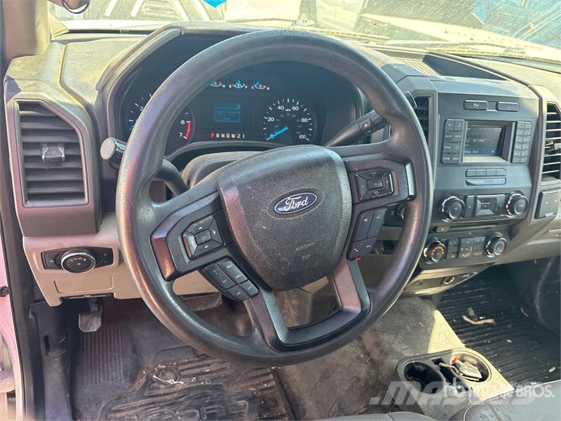 Ford F-250 XL 4x2 Extended Cab Pickup Ostalo