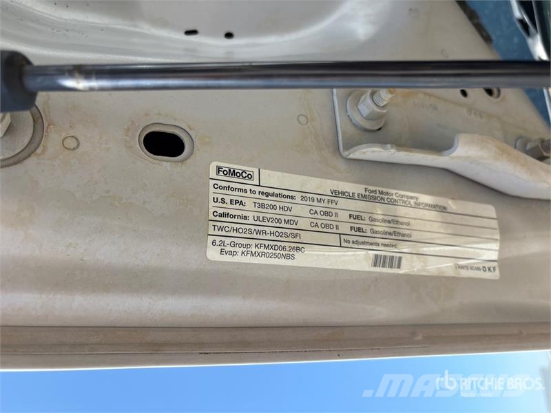 Ford F-250 XL 4x2 Extended Cab Pickup Ostalo