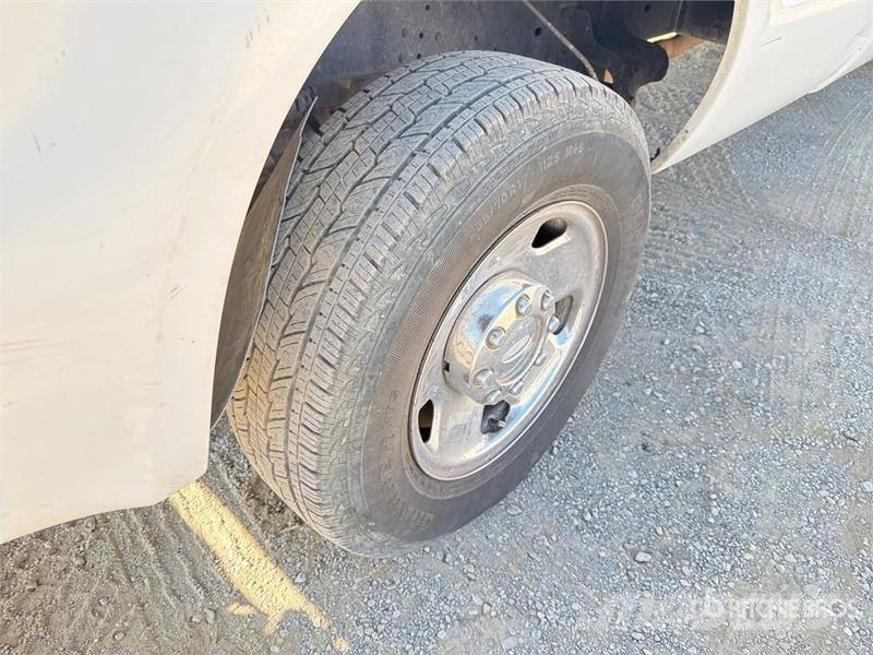 Ford F-250 XL 4x2 Extended Cab Pickup Прочие фургоны