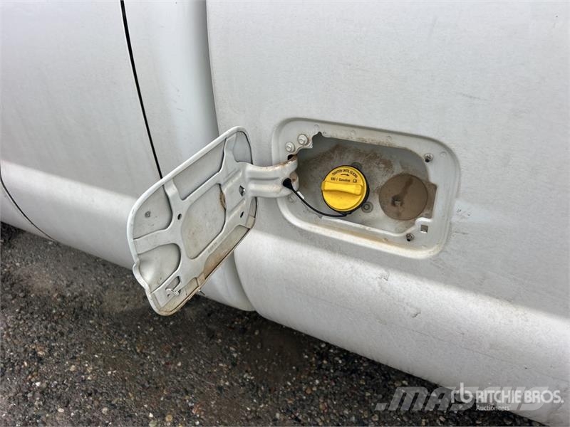 Ford F-250 XL 4x2 Extended Cab Pickup Muu
