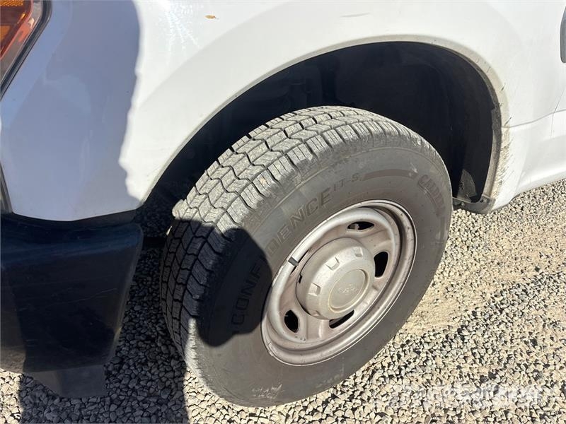 Ford F-250 XL 4x2 Extended Cab Pickup Anders