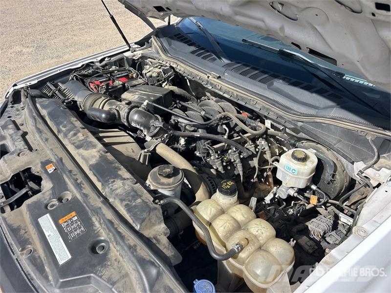 Ford F-250 XL 4x2 Extended Cab Pickup 其他