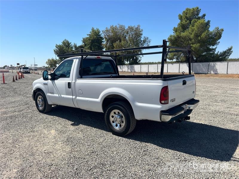 Ford F-250 XL 4x2 Pickup 其他