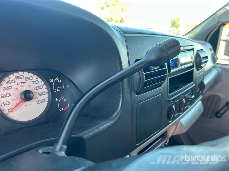 Ford F-250 XL 4x2 Pickup 其他