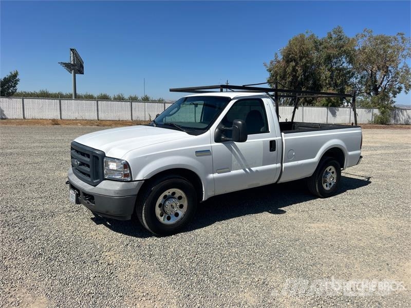Ford F-250 XL 4x2 Pickup 其他