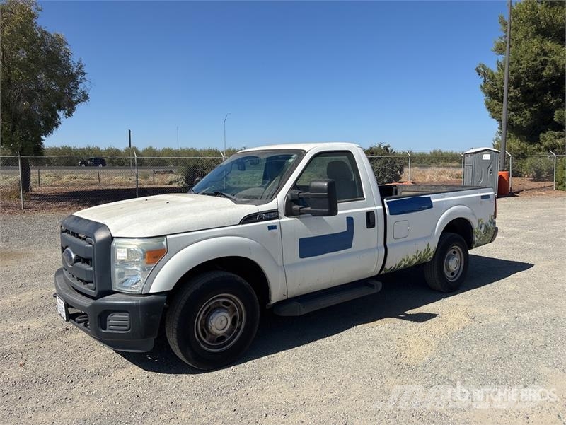 Ford F-250 XL 4x2 Pickup Other