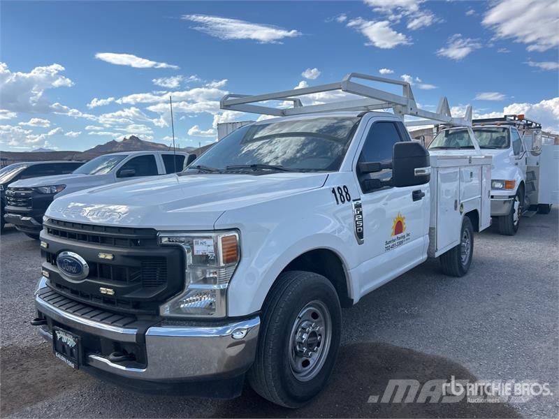 Ford F-250 XL 4x2 Utility Truck Pick up/Valník