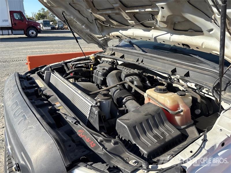 Ford F-250 XL 4x2 Utility Truck Pick up/Dropside