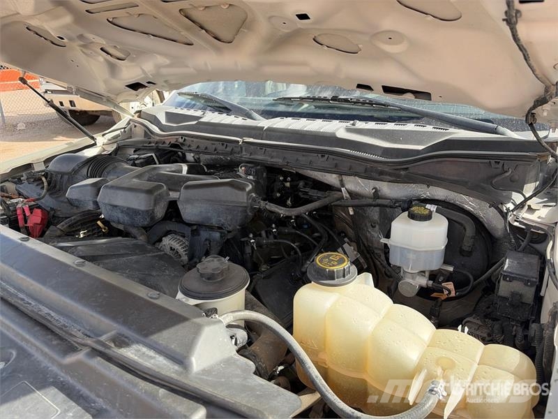 Ford F-250 XL 4x2 Utility Truck 픽업/드롭사이드