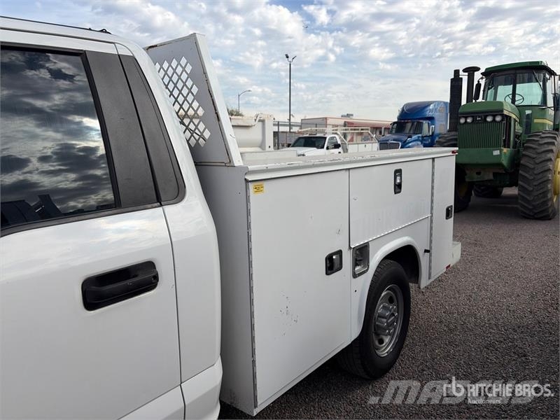 Ford F-250 XL 4x2 Utility Truck 픽업/드롭사이드