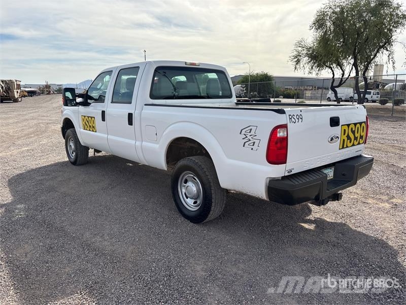 Ford F-250 XL 4x4 Crew Cab Pickup Anders
