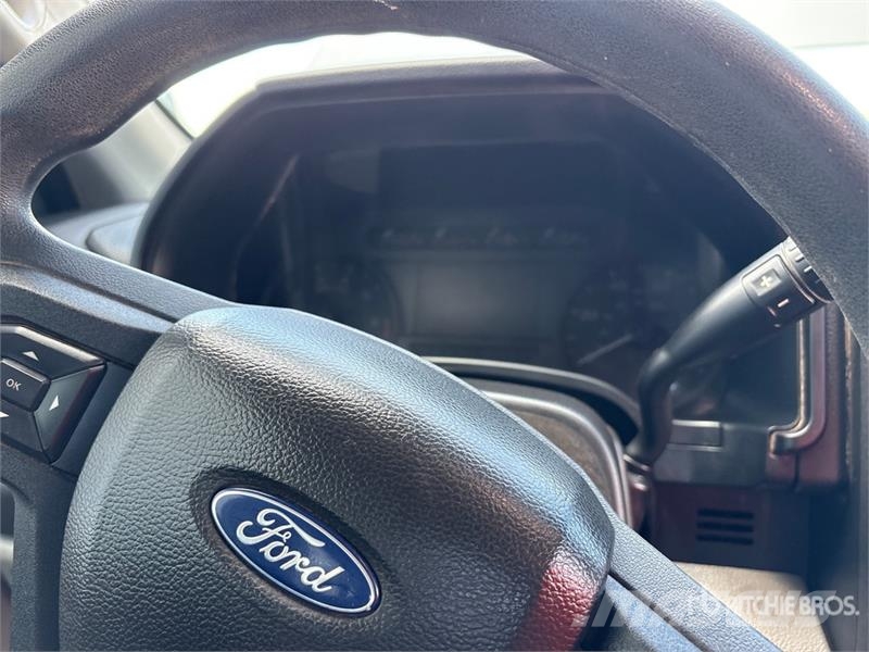 Ford F-250 XL 4x4 Crew Cab Pickup Otras furgonetas