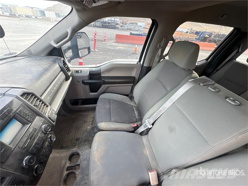 Ford F-250 XL 4x4 Crew Cab Pickup Άλλα Vans