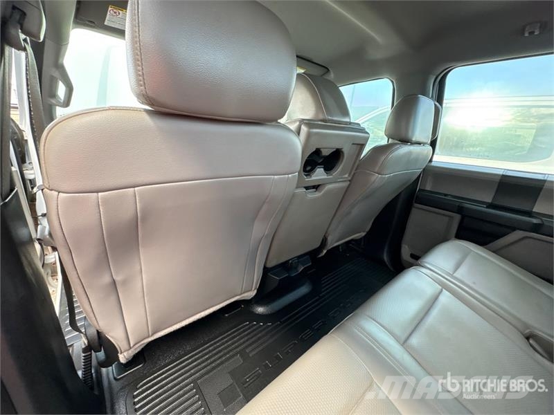 Ford F-250 XL 4x4 Crew Cab Pickup Otras furgonetas