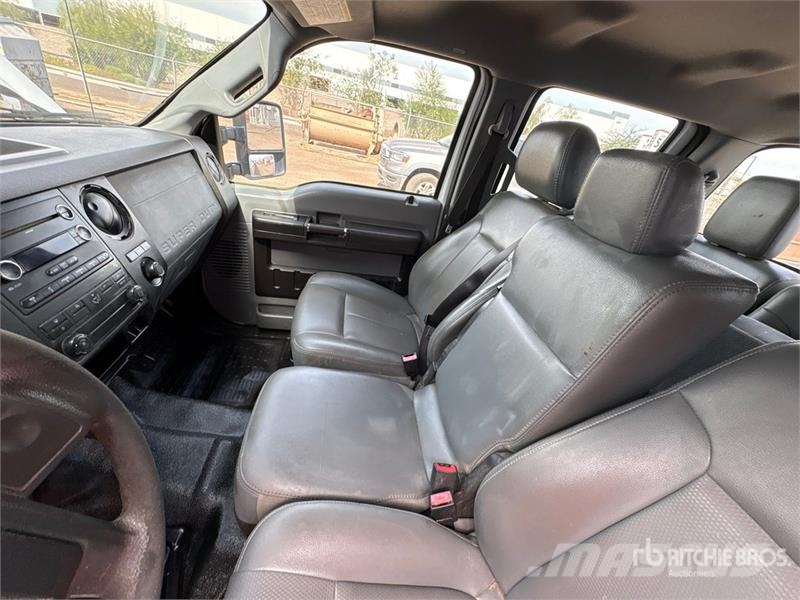 Ford F-250 XL 4x4 Crew Cab Pickup Anders
