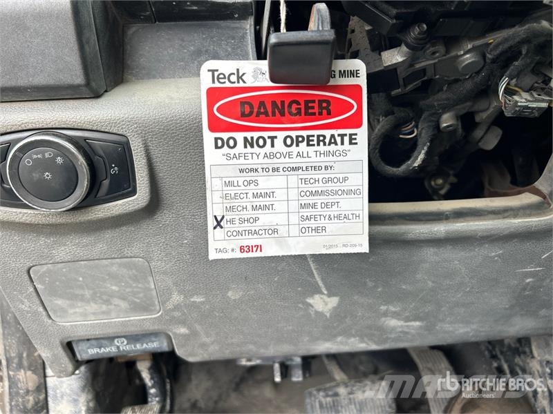 Ford F-250 XL 4x4 Crew Cab Pickup Citi