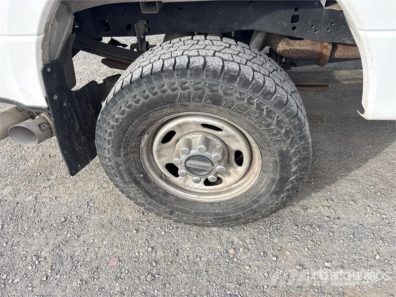 Ford F-250 XL 4x4 Crew Cab Pickup Άλλα Vans