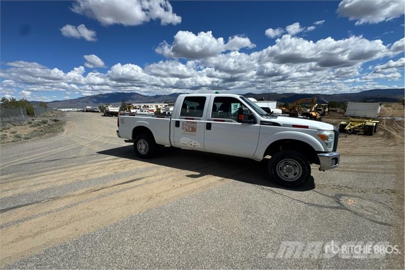 Ford F-250 XL 4x4 Crew Cab Pickup Άλλα Vans