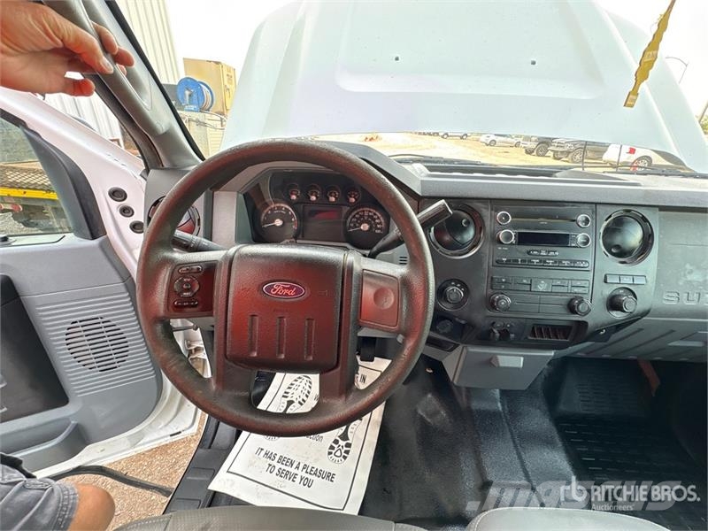 Ford F-250 XL 4x4 Crew Cab Pickup Anders
