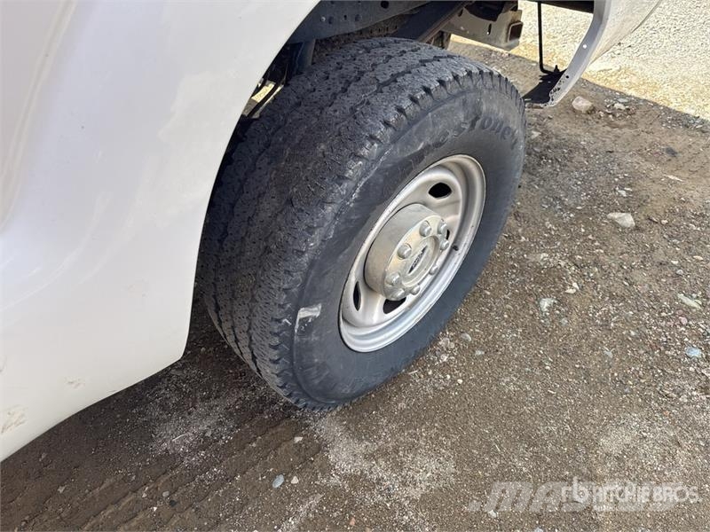 Ford F-250 XL 4x4 Crew Cab Pickup Άλλα Vans
