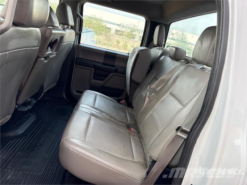 Ford F-250 XL 4x4 Crew Cab Pickup Anders