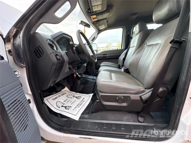 Ford F-250 XL 4x4 Crew Cab Pickup Anders