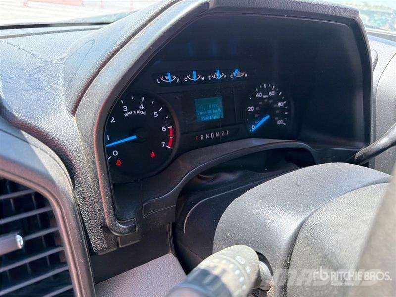 Ford F-250 XL 4x4 Crew Cab Pickup Άλλα Vans