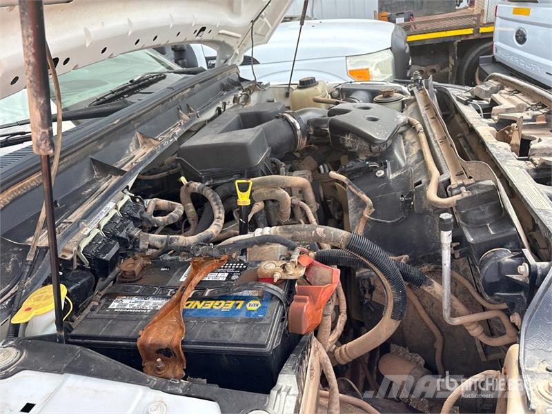 Ford F-250 XL 4x4 Crew Cab Pickup Anders