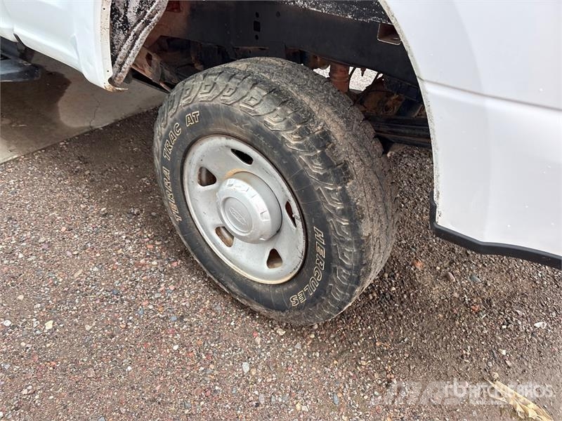 Ford F-250 XL 4x4 Crew Cab Pickup Citi