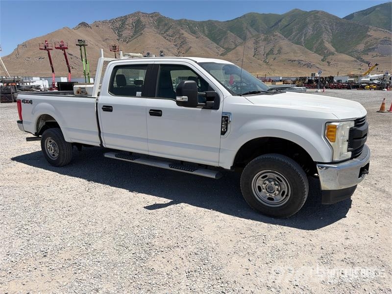 Ford F-250 XL 4x4 Crew Cab Pickup Άλλα Vans