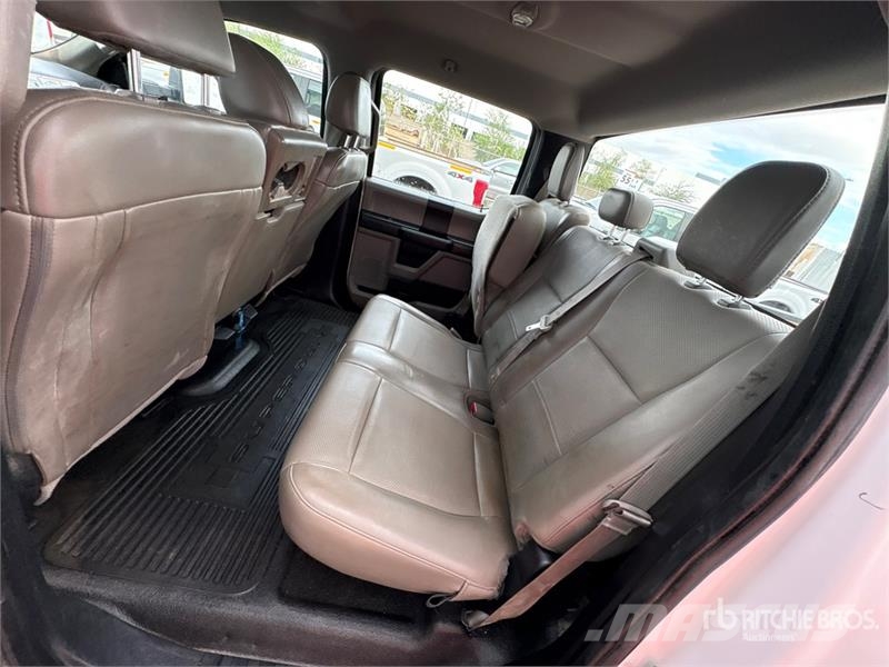 Ford F-250 XL 4x4 Crew Cab Pickup Citi