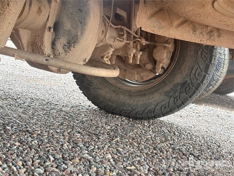Ford F-250 XL 4x4 Crew Cab Pickup Ostalo