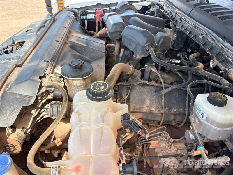 Ford F-250 XL 4x4 Crew Cab Pickup Otras furgonetas
