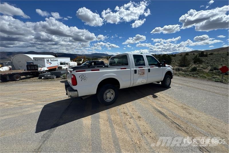 Ford F-250 XL 4x4 Crew Cab Pickup Άλλα Vans