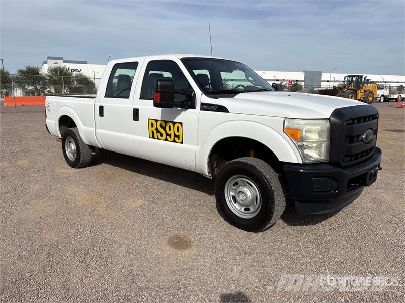 Ford F-250 XL 4x4 Crew Cab Pickup Anders