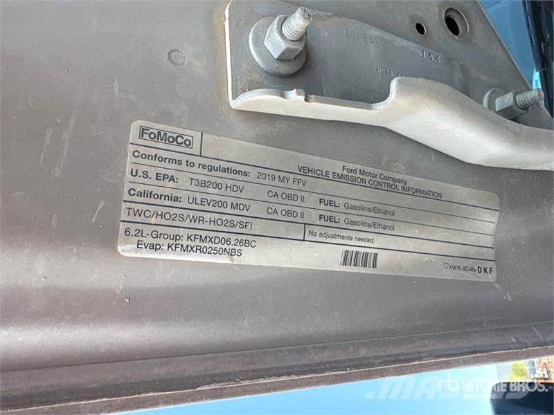 Ford F-250 XL 4x4 Crew Cab Pickup Citi