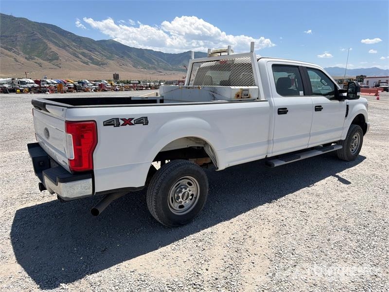 Ford F-250 XL 4x4 Crew Cab Pickup Άλλα Vans