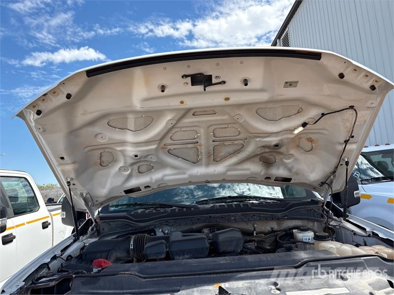 Ford F-250 XL 4x4 Crew Cab Pickup Otras furgonetas