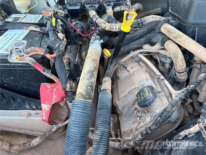 Ford F-250 XL 4x4 Crew Cab Pickup Otros