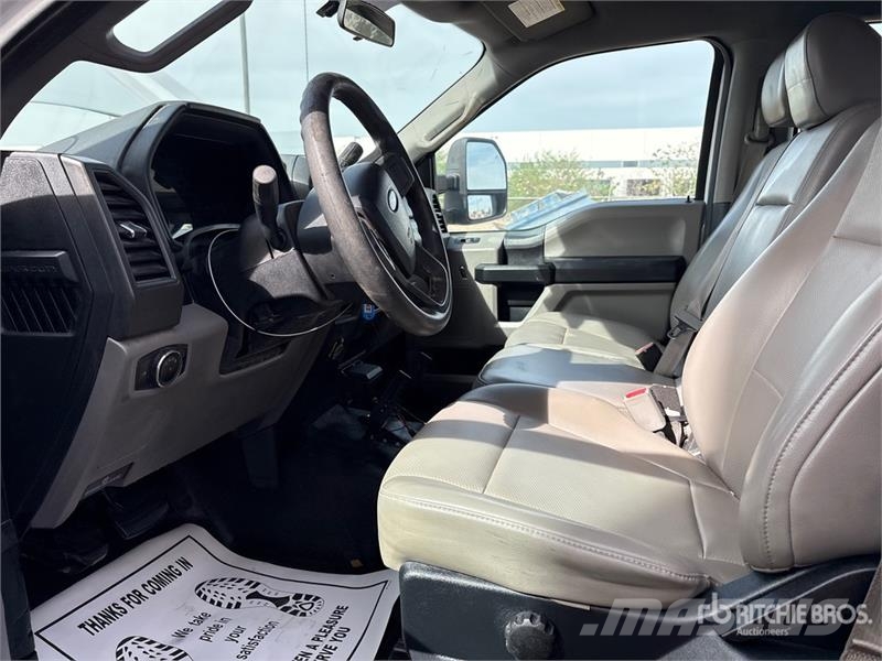 Ford F-250 XL 4x4 Crew Cab Pickup Anders