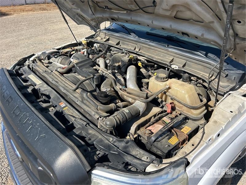Ford F-250 XL 4x4 Crew Cab Pickup Other