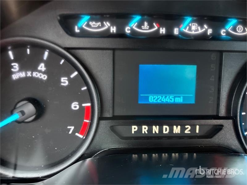 Ford F-250 XL 4x4 Crew Cab Pickup Otros