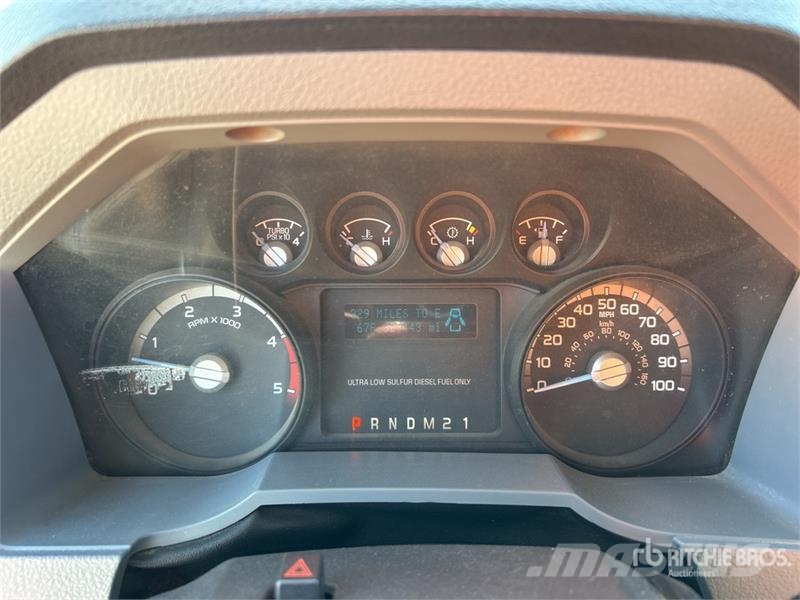 Ford F-250 XL 4x4 Crew Cab Pickup Other