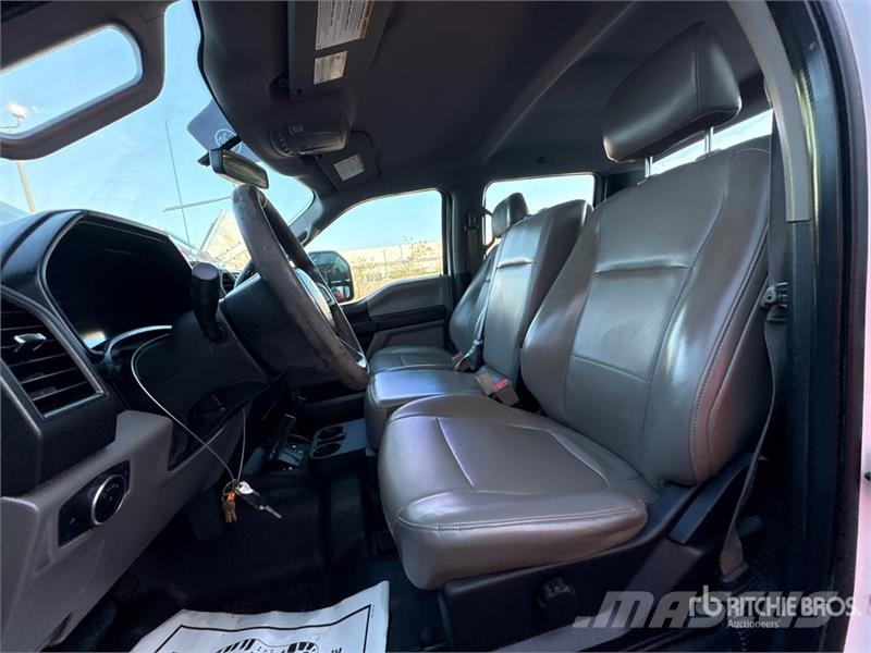 Ford F-250 XL 4x4 Crew Cab Pickup Citi