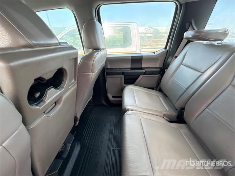 Ford F-250 XL 4x4 Crew Cab Pickup Otras furgonetas