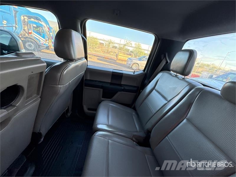 Ford F-250 XL 4x4 Crew Cab Pickup Citi